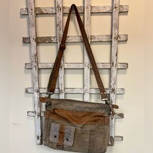 Myra Canvas Bag